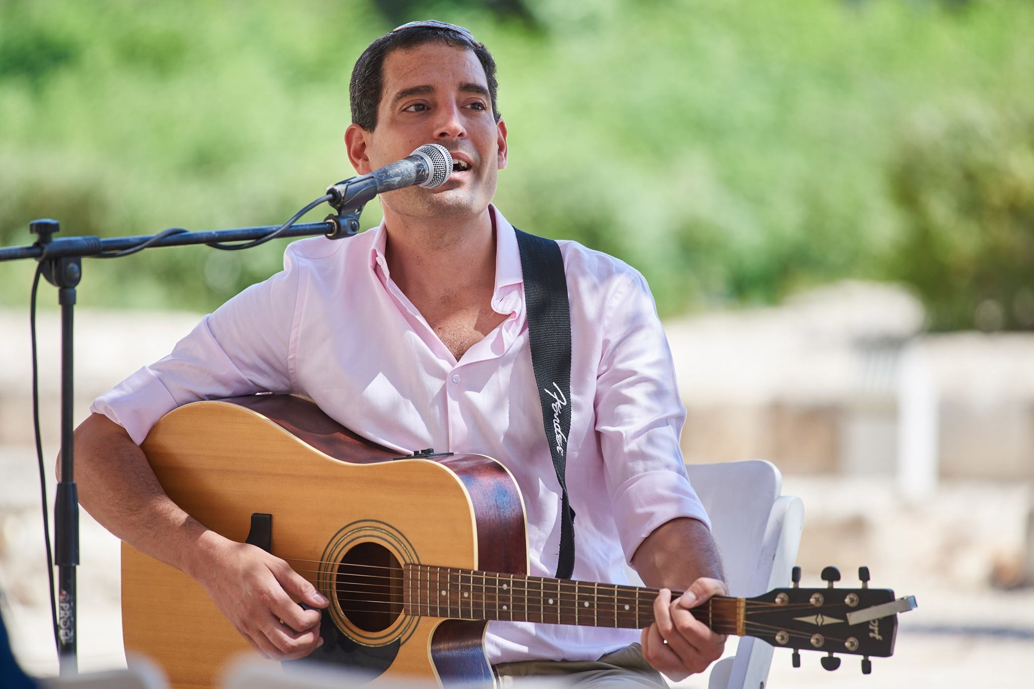 אוריאל בן יצחק - קבלת שבת ישראלית התחנה הראשונה